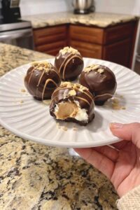 No-Bake Peanut Butter Cheesecake Balls